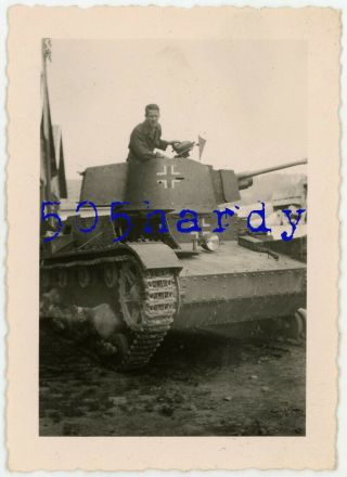 Wwii Us Gi Photo - Us Captured German T - 26 Soviet Tank W/ German Markings 3