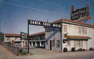 Santa Cruz Motel,  Ca California Arcade Printing Co.  Chrome Postcard Vintage