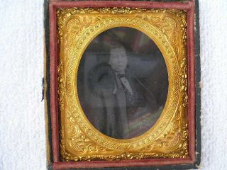 Antique Raretin Type Photo Of A Man W/ Glass & Gilt Around Photo Leather Case