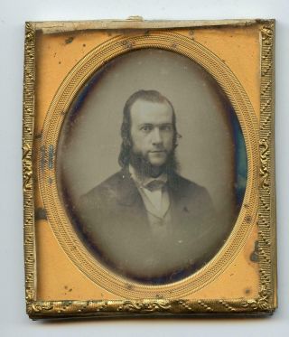 1/6 Plate Daguerreotype Young Man W/ Interesting Facial Hair & Prominent Chin