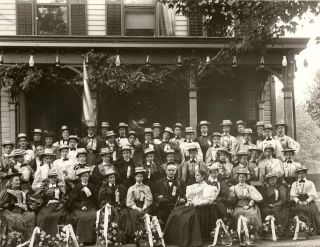 1896 - William And Ida Mckinley W/ Members Of Flower Delegation From Oil City,  Pa