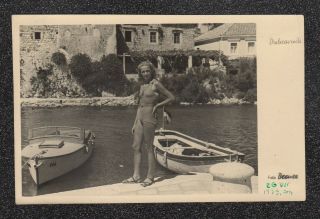 Lqqk Vintage 1939,  Lovely Old School Swimsuit Bathing Beauty 42