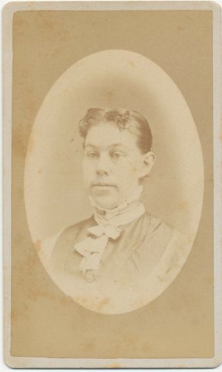 Cdv Unidentified Woman By Photographer Mrs.  M E Van Housen Plattsburgh York