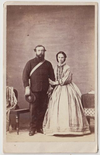 Military Cdv Photo - Soldier With Pillbox Hat And Patrol Jacket With His Lady