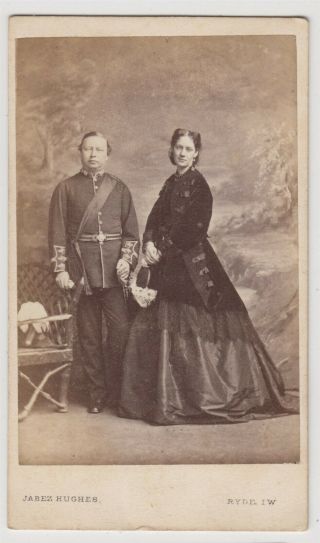 Military Cdv Photo - Officer In Uniform With His Lady By Jabez Hughes Of Ryde