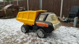 VINTAGE TONKA TIPPING DUMP TRUCK NO.  1830 RARE LATE ISSUE 2