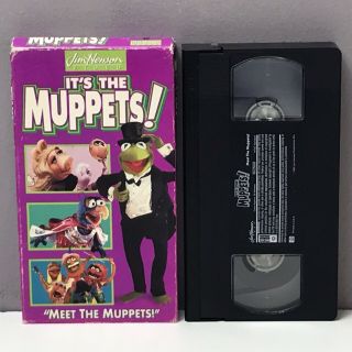 It’s the Muppets “Meet the Muppets 