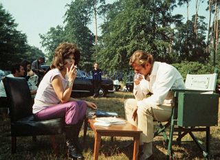 The Persuaders Roger Moore And Joan Collins Rare On Set Photo