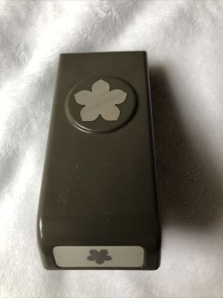 Stampin Up Petite Flower Punch - Rare - Retired