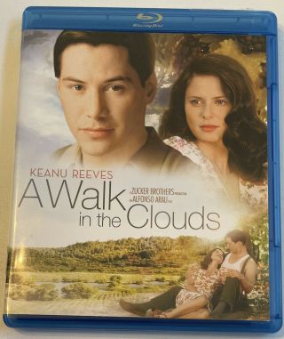 A Walk In The Clouds [blu - Ray] Keanu Reeves Anthony Quinn Rare Oop