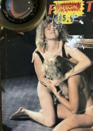 Vintage Rare Sleaze Paperback Pulp 1980’s Female? Wrestling Count Fight