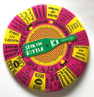 Spin The Bottle Novelty Party Game Gift Large Badge Pin Rare Vintage (l38)