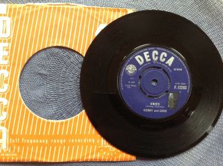 Kenny (everett) And (dave) Cash - Knees Rare Uk 1965 / Beat / Radio / -