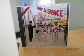 Very Rare Surf Cd - The Spotnicks In London - Out - A - Space - 6 Bonus Tracks