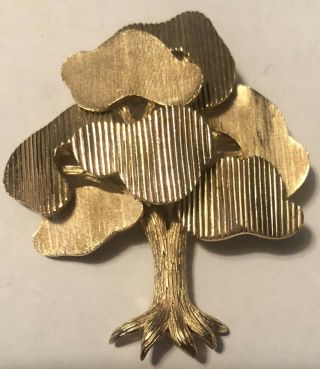 Vintage Rare Crown Trifari Diminsional 2” Gold Tone Tree Brooch