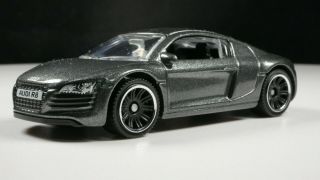 2007 Audo R8 Rare 1:64 Scale Diorama Diecast Model Car