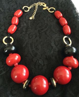 Rare Vintage Chicos Gold Fashion Black & Red Beaded Necklace 20 " Bw115