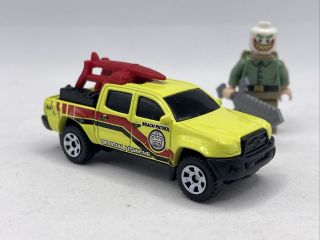 Matchbox 2016 Toyota Tacoma Yellow Lifeguard Beach Patrol Mbx Rare Htf Truck