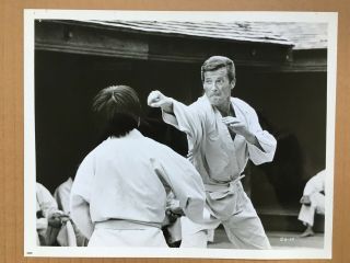 James Bond 007 Rare Tmwtgg Vintage Press Still Photo Moore Karate