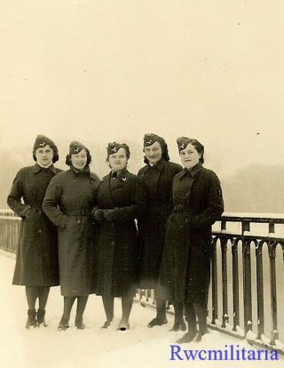 Rare Female Wehrmacht Blitzmädel Helferin Girls In Winter On Bridge