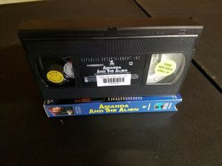 Amanda and the Alien 1995 VHS Rated R RARE Rebublic Pictures 3