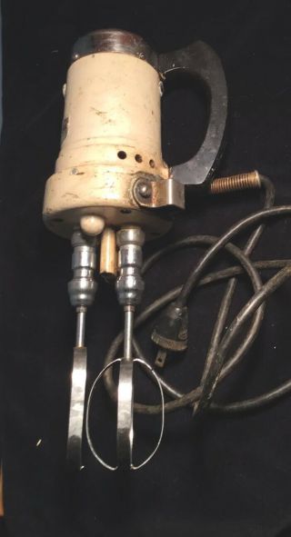 Rare Vintage Early Electric Hand Mixer Made For R.  H.  Macy & Co.  Label -