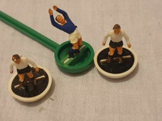 VINTAGE SUBBUTEO TABLE SOCCER 00 SCALE PLAYERS derby BOXED rare 3
