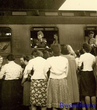 Rare Female Wehrmacht Blitzmädel Helferin Girls At Railway Station (2)