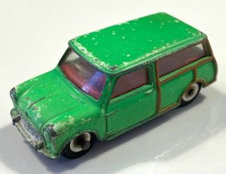 Dinky 197 Morris Mini Traveller In Rare Fluorescent Neon Green Issue