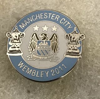 Rare Manchester City Supporter Enamel Badge - Fa Cup Final 2011 Wembley Stadium