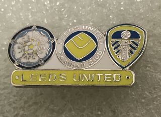 Very Rare Old Leeds United Supporter Enamel Pin Badge -
