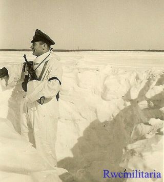 Rare Wehrmacht Officer In Snow Camo W/ Mp - 40 Maschinenpistole In Trenchline
