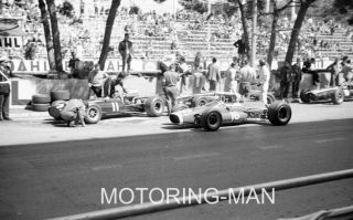 Bruce Mclaren Brm M4b Very Rare Photograph Foto Monaco Grand Prix 1967