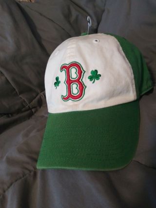 Rare Find.  Boston Red Sox Embroidered Nba Fitted Hat Cap Sz.  Med.  W/ Shamrocks
