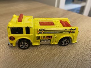 Rare Vintage 1976 Mattel Hot Wheels Yellow Fire Eater Engine Truck 1/64 2