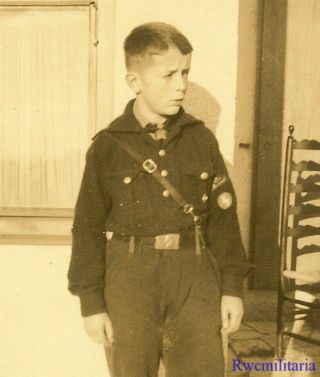 Port.  Photo: Rare Full Outdoor Pic Young German Uniformed Pimpf Boy Posed