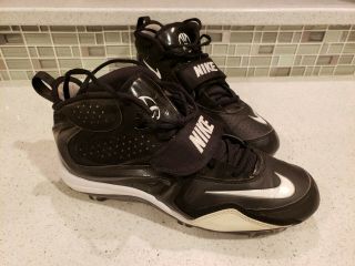 Nike Mid Football Cleats Size 11 With Top Of Foot Strap,  Very,  Rarely Worn