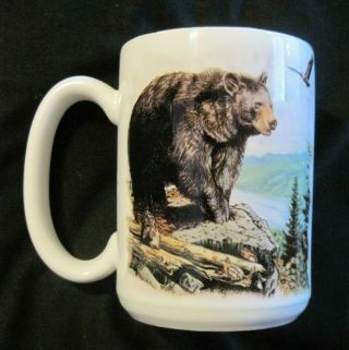 BEAR In Nature Painting Ceramic Coffee Mug Made in USA Rare Design EUC 2
