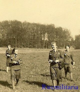 Rare Female Uniformed Wehrmacht Blitzmädel Helferin Girls Crossing Field