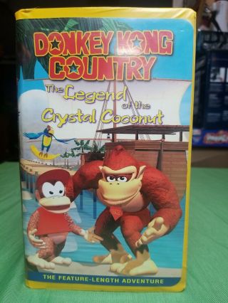 Vintage Donkey Kong Country & The Legend Of The Crystal Coconut (vhs,  1999) Rare