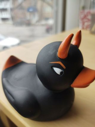 Rare Axe Rubber Evil Devil Duck Ducky Duckie Toy 2005 Accoutrements 2