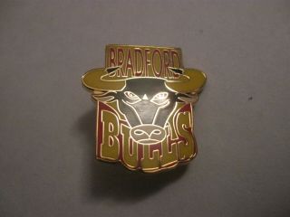 Rare Old Bradford Bulls Rugby League Football Club Enamel Brooch Pin Badge