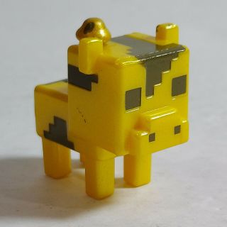 Minecraft Mini - Figures Chest Series 2 Red 1 " Gold Mooshroom Cow Figure Mojang