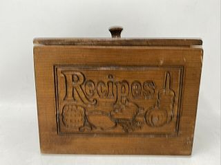 Vintage Wooden Recipes Divided File Box W/lid Carved On The Front 6 7/8 " W