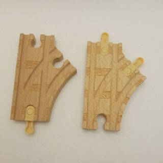 Thomas & Friends Wooden 3 1/12 " Single Curved Switch Track Plastic Connectors