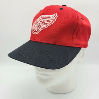 Detroit Red Wings Logo 7 Snapback Hat Plain Logo Nhl Hockey Vintage Red Black