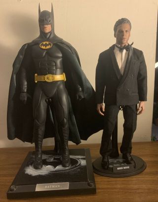 Hot Toys Batman Returns Bruce Wayne Set Mms294 Incomplete