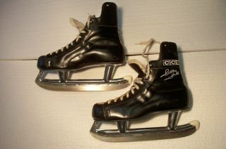 Vintage Bobby Hull Ccm Black Leather Ice Skates Size 7.  5 Made In Canada