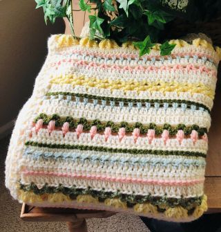 Vtg Handmade Crochet Afghan Throw Flowers Stripe White Pastel Pink Yellow Green