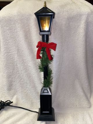 Vintage Christmas Caroler Lighted Street Lamp Post Plug - In Light 22.  5”